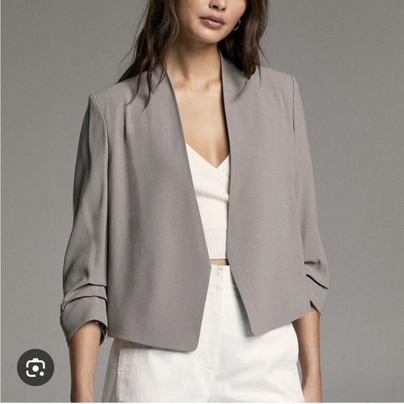 Size 0 Aritzia blazer - Picture 4 of 6